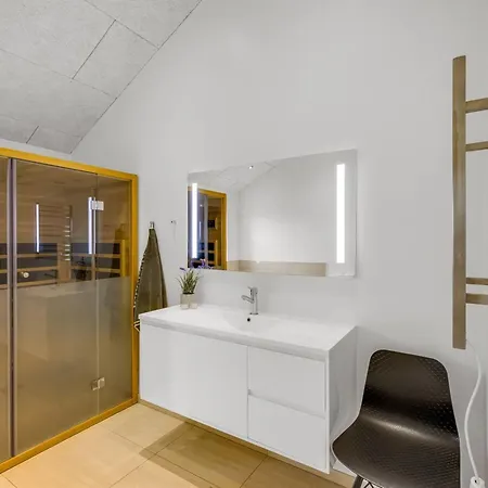 Nyaraló Tatiane - 1-5km From The Sea By Interhome *